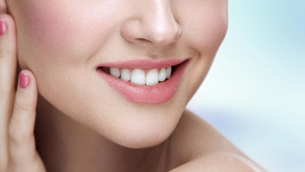 Behandlung des Zahnfleischlächelns (gummy smile)
